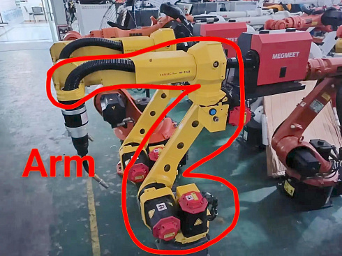 Роботы для сварки FANUC, мало б/у.