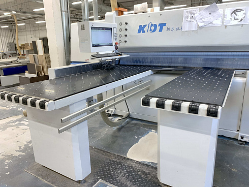 Раскроечный центр с задней загрузкой KDT KS-842L, 2022 г.